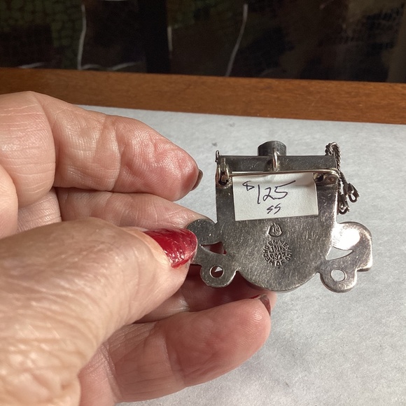 ETHNIC FACE BROOCH. STERLING. AMAZING ITEM MUST SEE 💜💛💚🩷💙🩵❤️🖤 - Picture 2 of 8